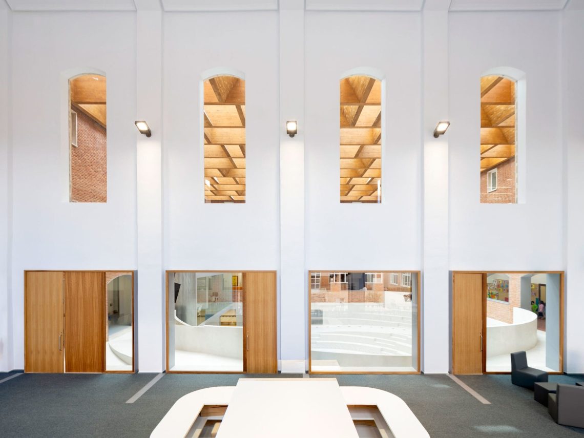 Espacio-Ágora.-Colegio-Nuestra-Señora-del-Pilar-Pablo-Moreno-Mansilla-Julián-Zapata-Jiménez-15